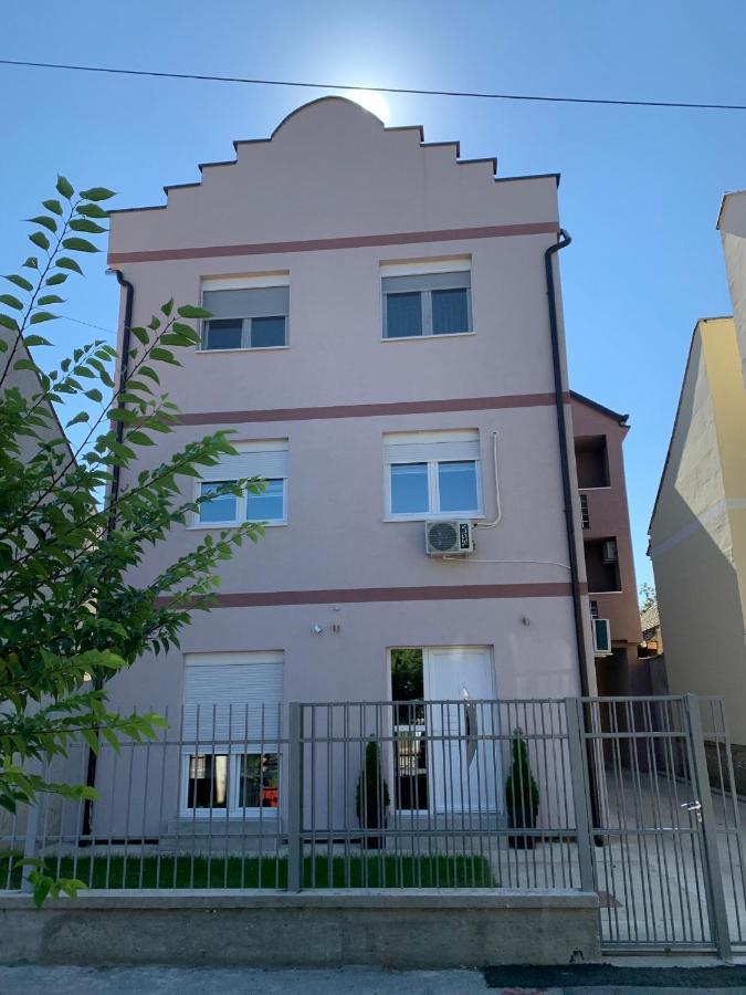 Apartman Hana Sombor Exterior foto